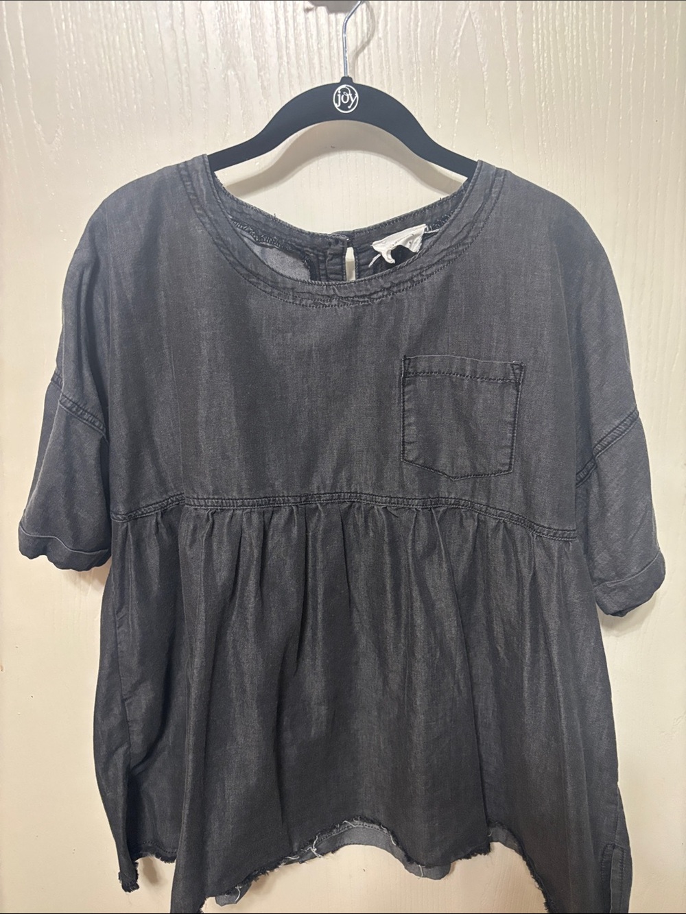 ANDREE BY UNIT Washed Charcoal Gray Peplum Denim Top